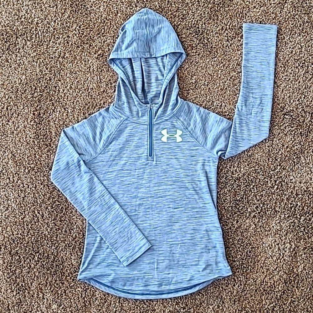 Under Armour Girls Youth Medium Light Hoodie